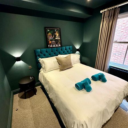 Romeo'S Arch High End Luxury In Centre Of Stratford With Parking Lejlighed Eksteriør billede