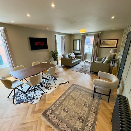 Romeo'S Arch High End Luxury In Centre Of Stratford With Parking Lejlighed Eksteriør billede