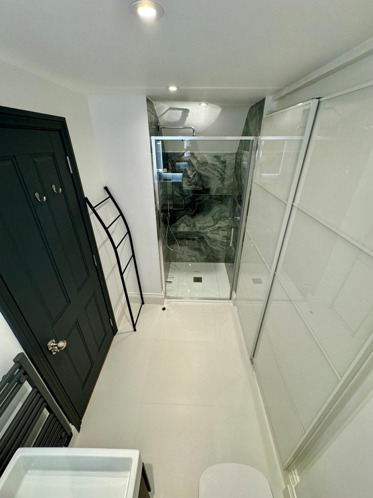 Romeo'S Arch High End Luxury In Centre Of Stratford With Parking Lejlighed Eksteriør billede