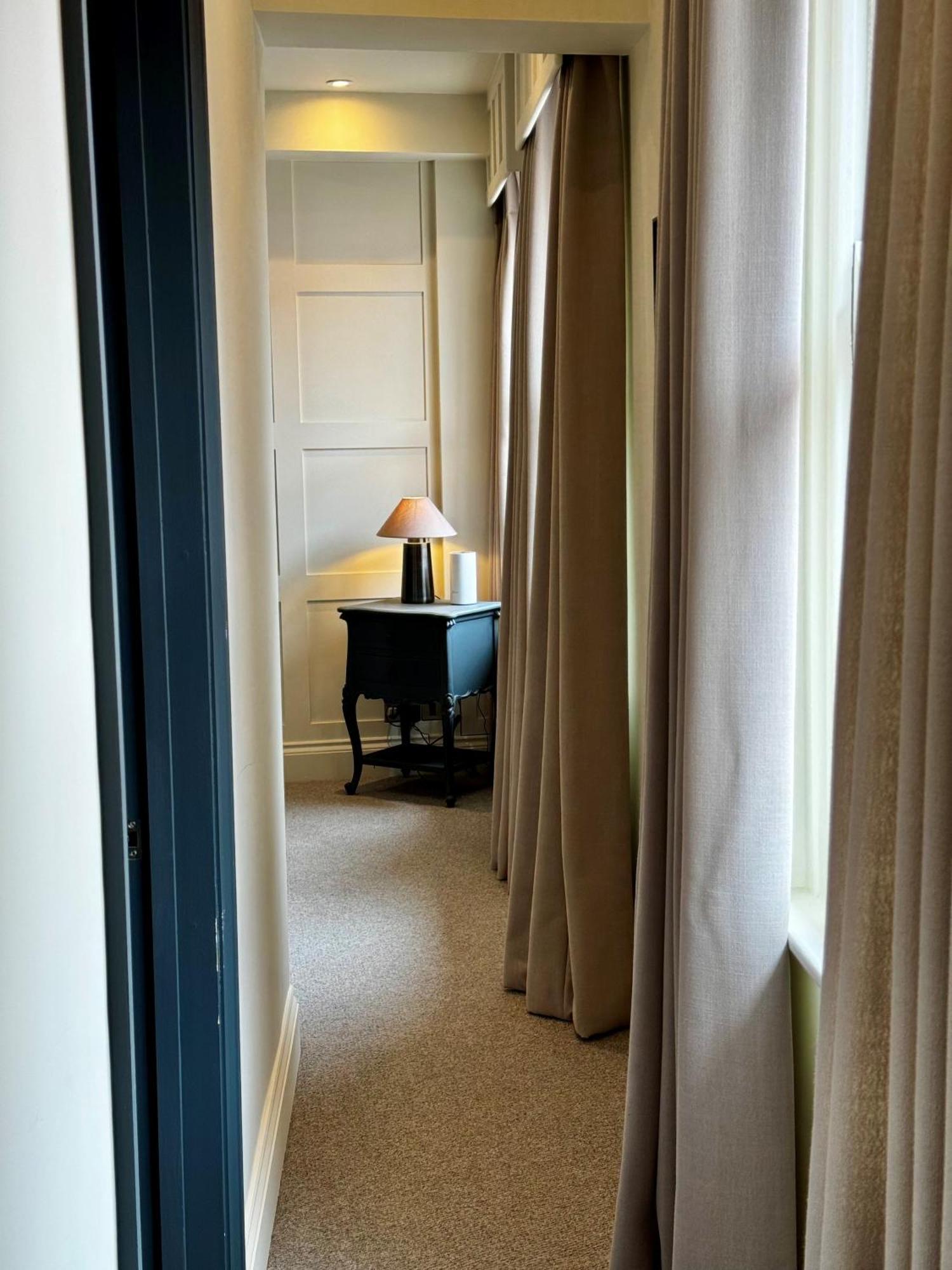 Romeo'S Arch High End Luxury In Centre Of Stratford With Parking Lejlighed Eksteriør billede
